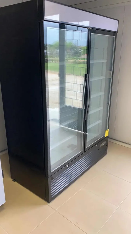 Freezer vertical negro de 2 puertas, vista 1