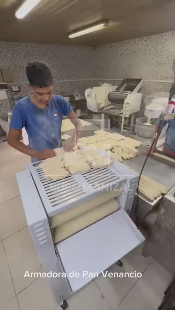 Armadora de Pan Venâncio en funcionamiento